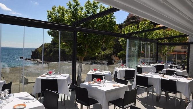 Bon plan : où bien manger en bord de mer cet été ? • FlyAndGo